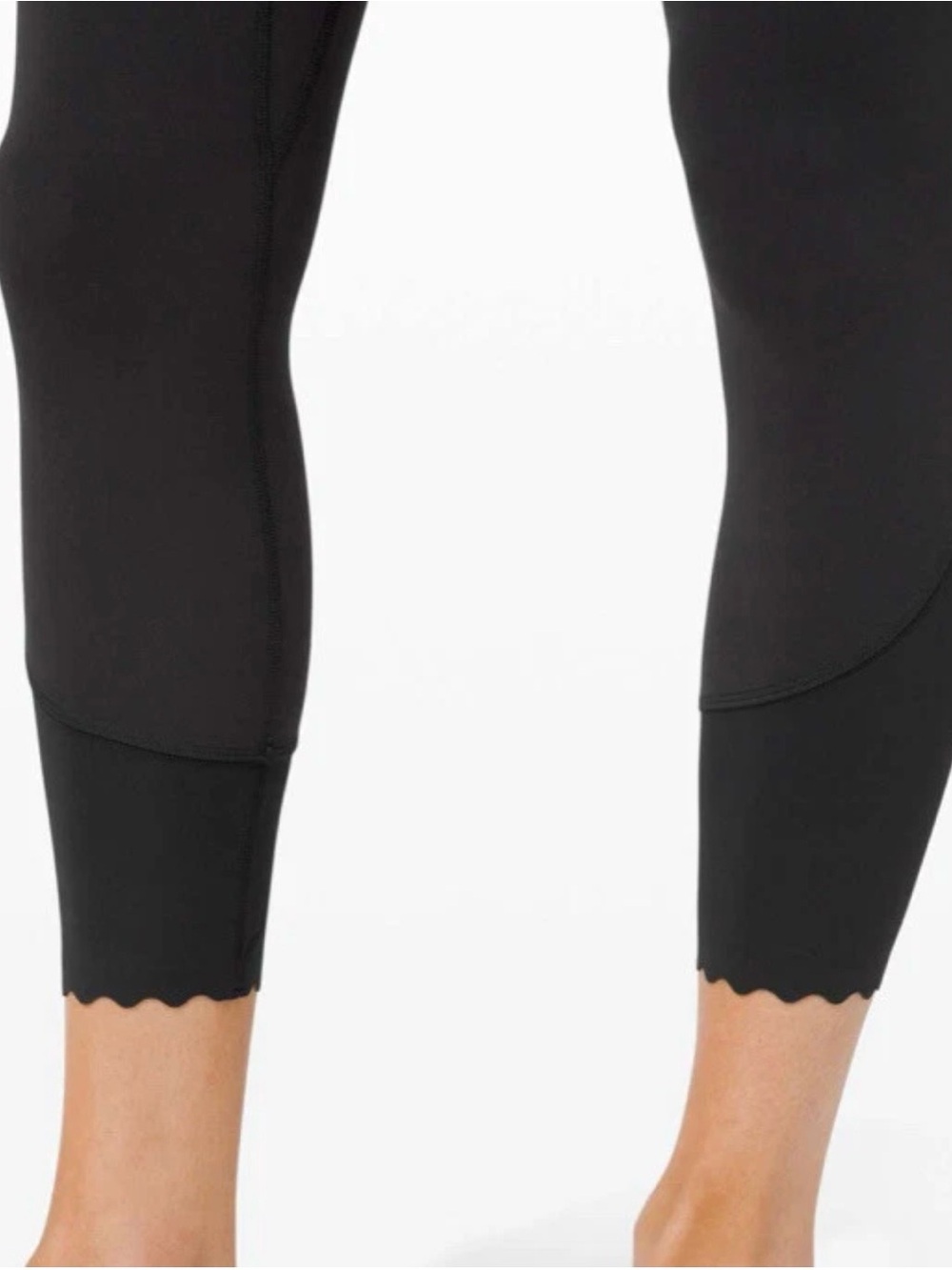 ***RARE! Lululemon~ Align High Rise Pant 25” Scallop in classic Black, Size 6. - Picture 7 of 9